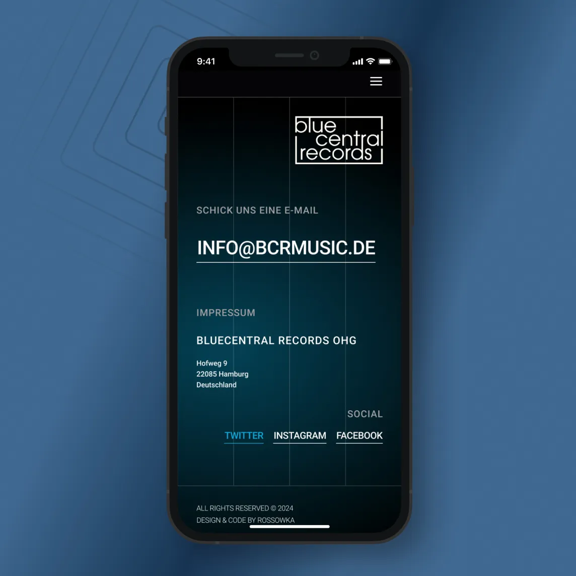 Mobile view on footer and contact